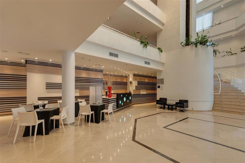 Hotel Ceuta Puerta De Africa Interior foto